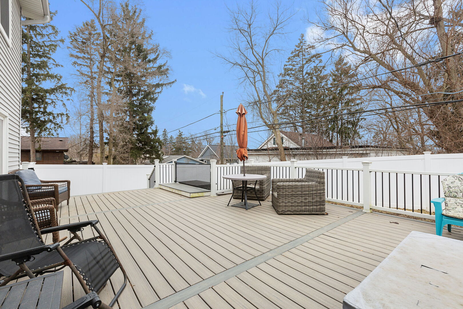 905 Grand Boulevard, Wauconda, IL 60084