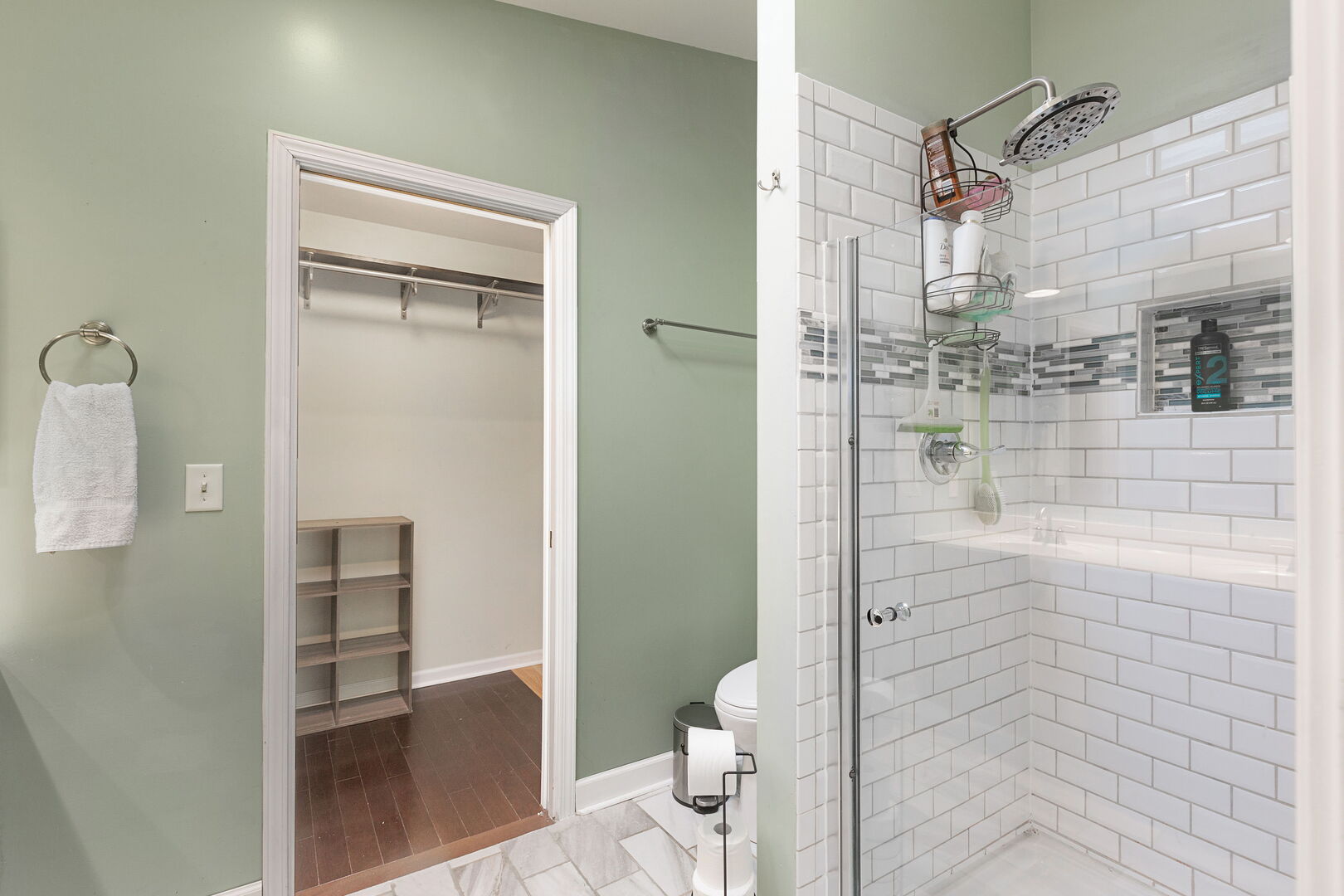 905 Grand Boulevard, Wauconda, IL 60084