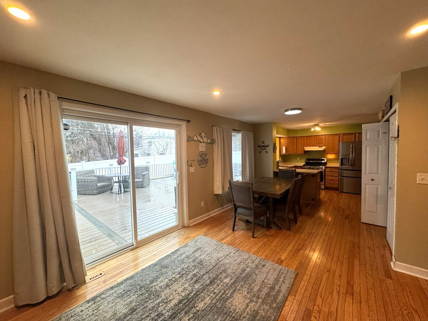 905 Grand Boulevard, Wauconda, IL 60084