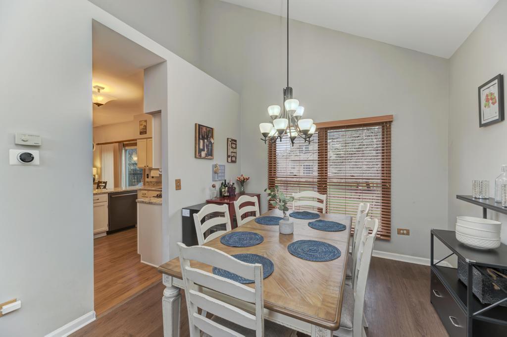 460 Springwood Lane, Bolingbrook, IL 60440