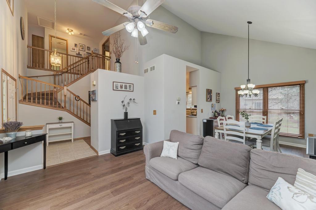 460 Springwood Lane, Bolingbrook, IL 60440