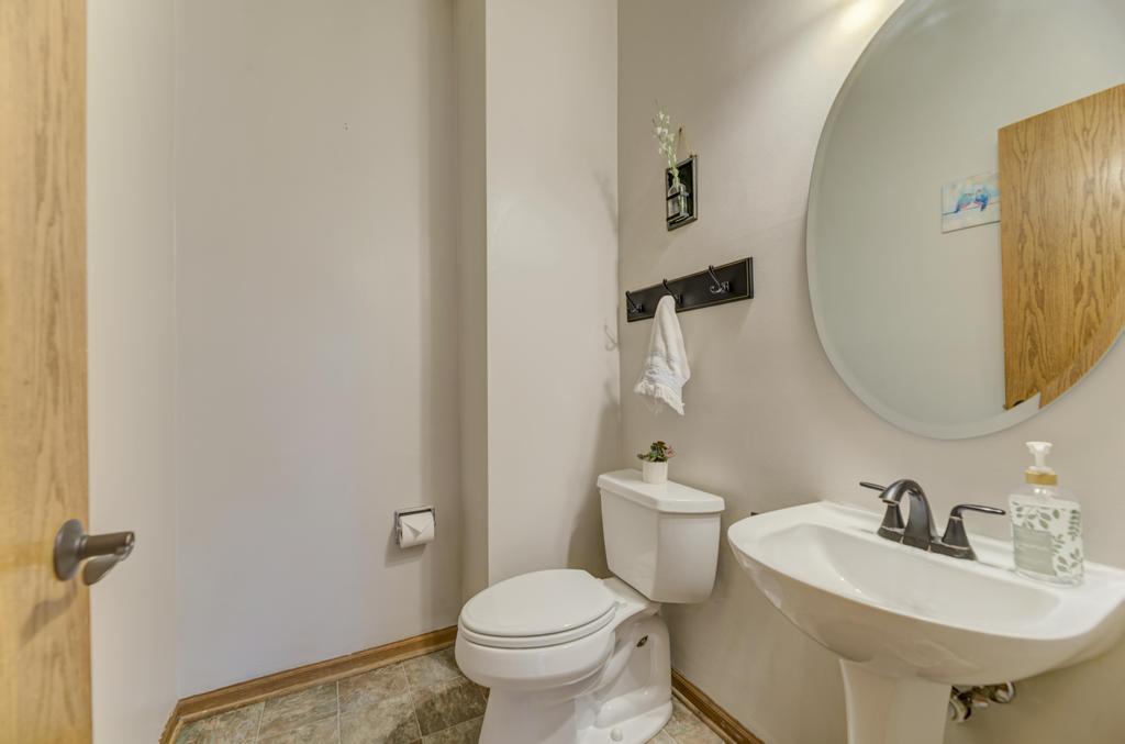 460 Springwood Lane, Bolingbrook, IL 60440