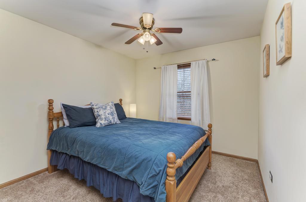 460 Springwood Lane, Bolingbrook, IL 60440