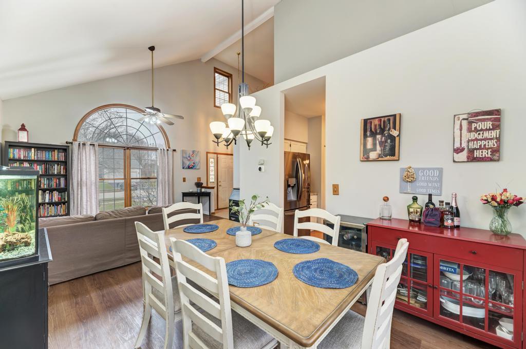 460 Springwood Lane, Bolingbrook, IL 60440