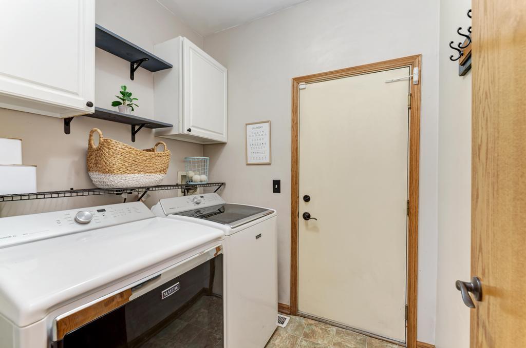 460 Springwood Lane, Bolingbrook, IL 60440