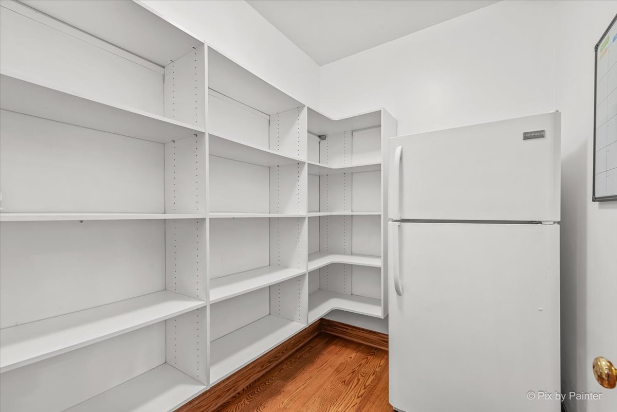 28730 W Harvest Glen Circle, Cary, IL 60013