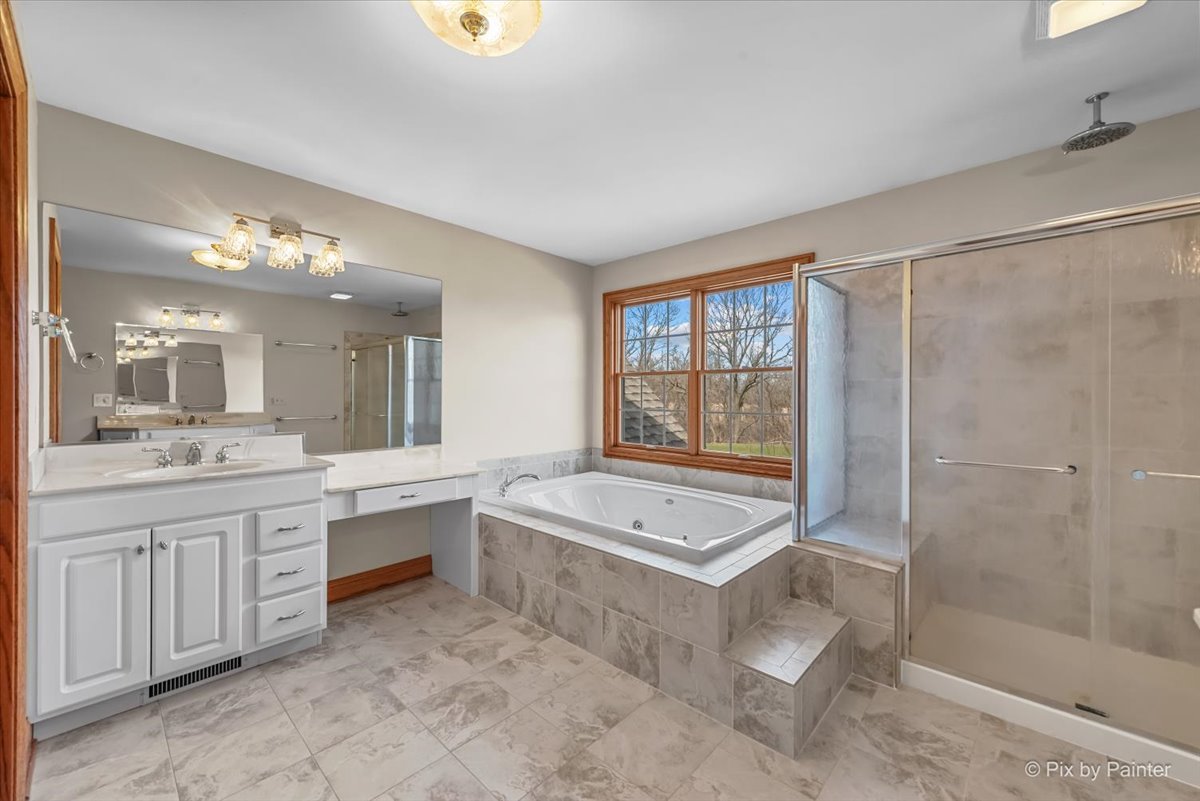 28730 W Harvest Glen Circle, Cary, IL 60013