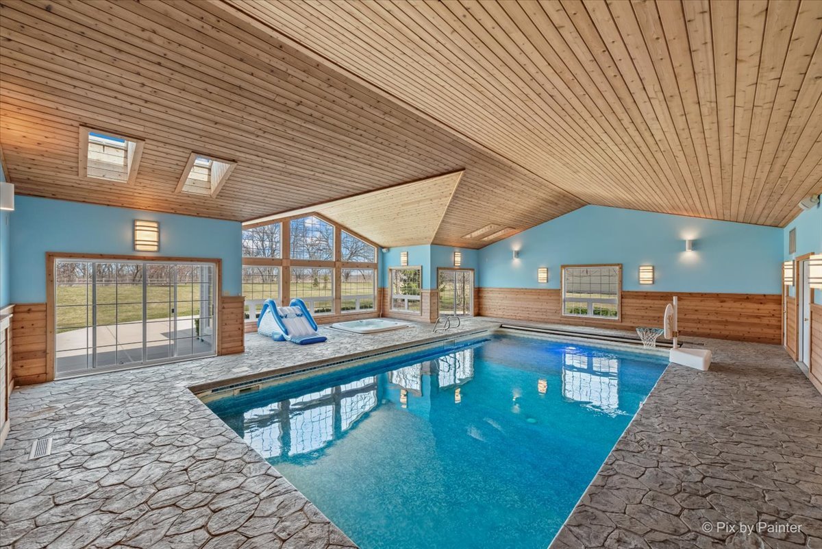 28730 W Harvest Glen Circle, Cary, IL 60013