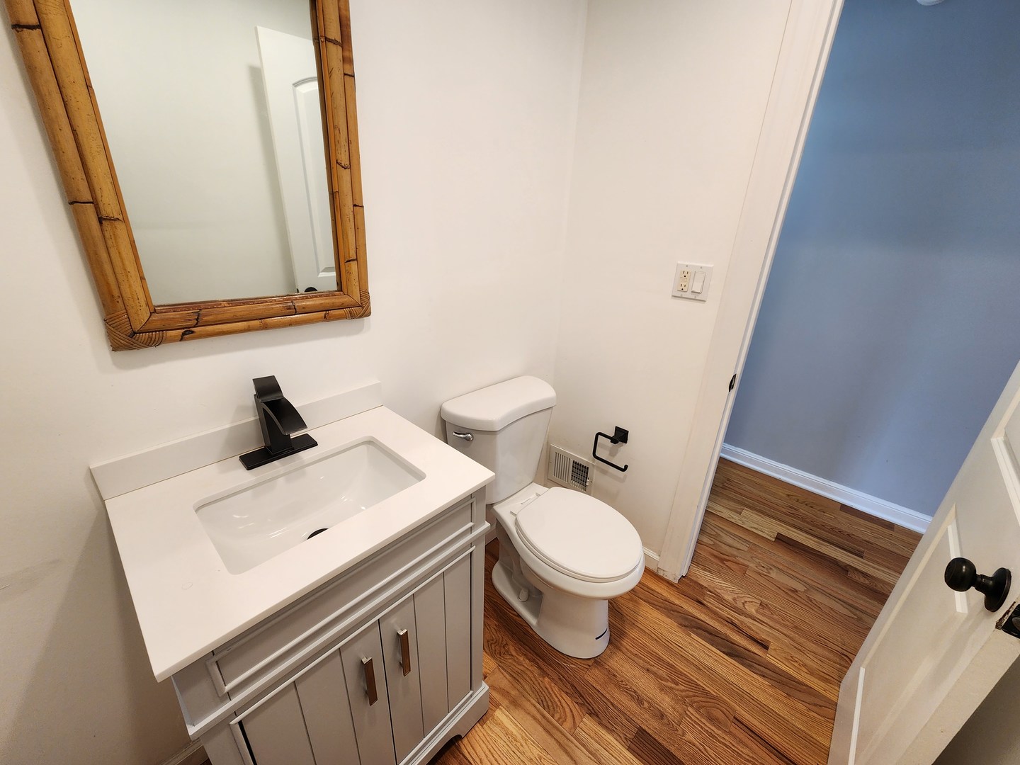 2608 N Neva Avenue, Chicago, IL 60707