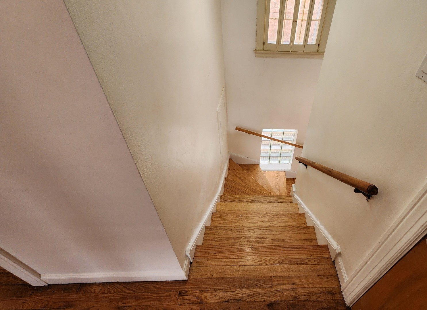 2608 N Neva Avenue, Chicago, IL 60707