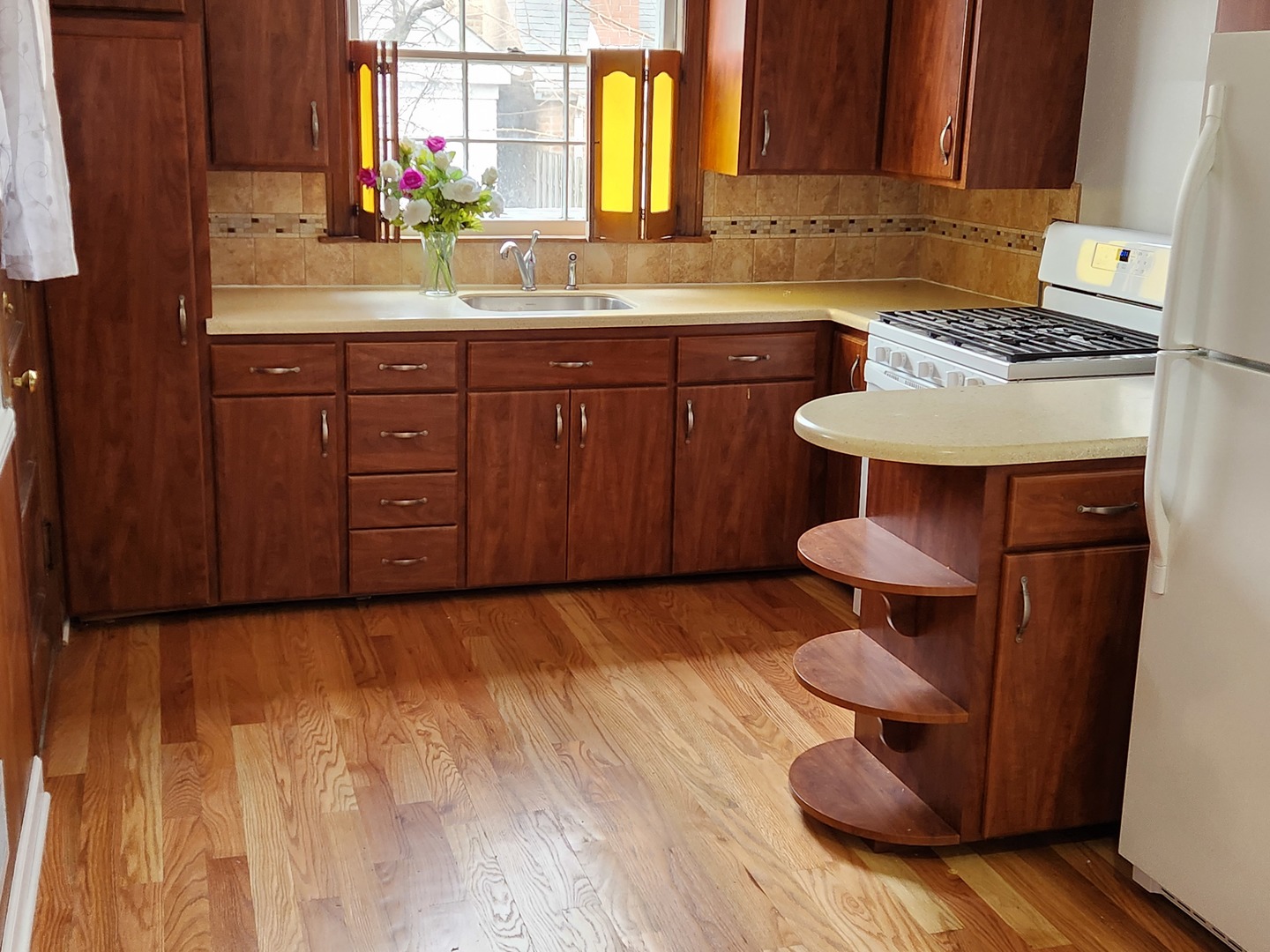 2608 N Neva Avenue, Chicago, IL 60707