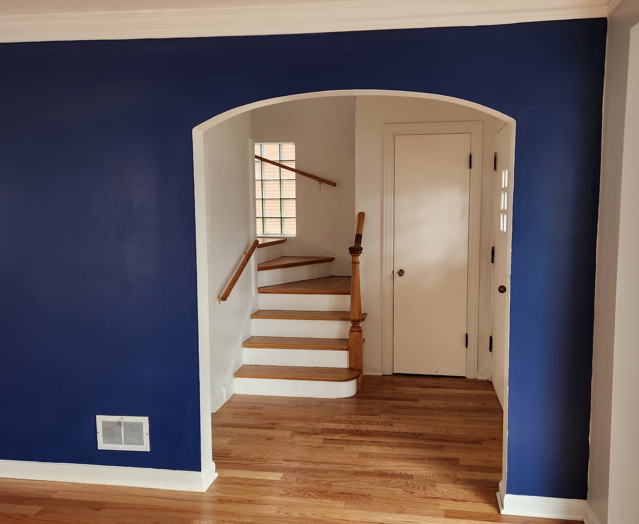 2608 N Neva Avenue, Chicago, IL 60707