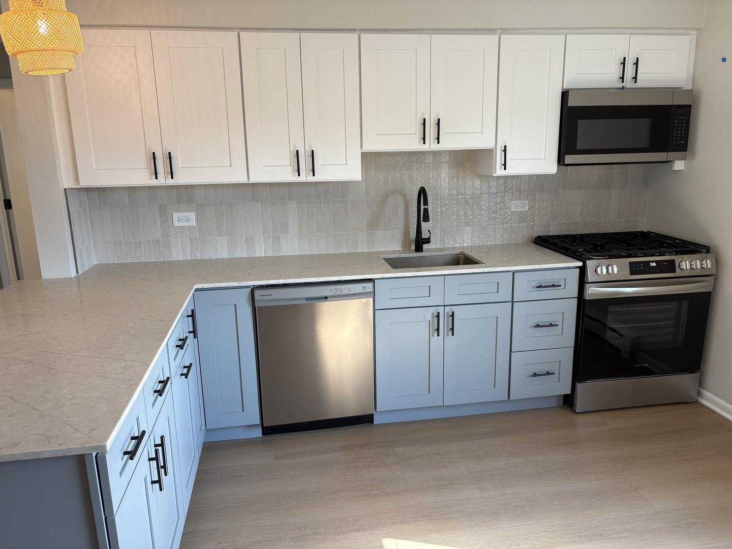 Clarendon Hills, IL 60514