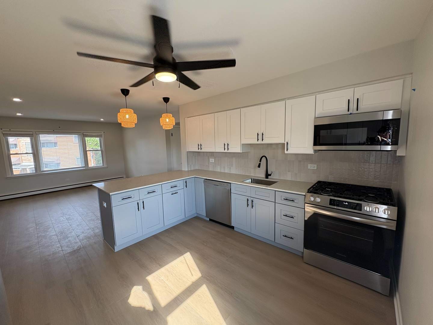 Clarendon Hills, IL 60514