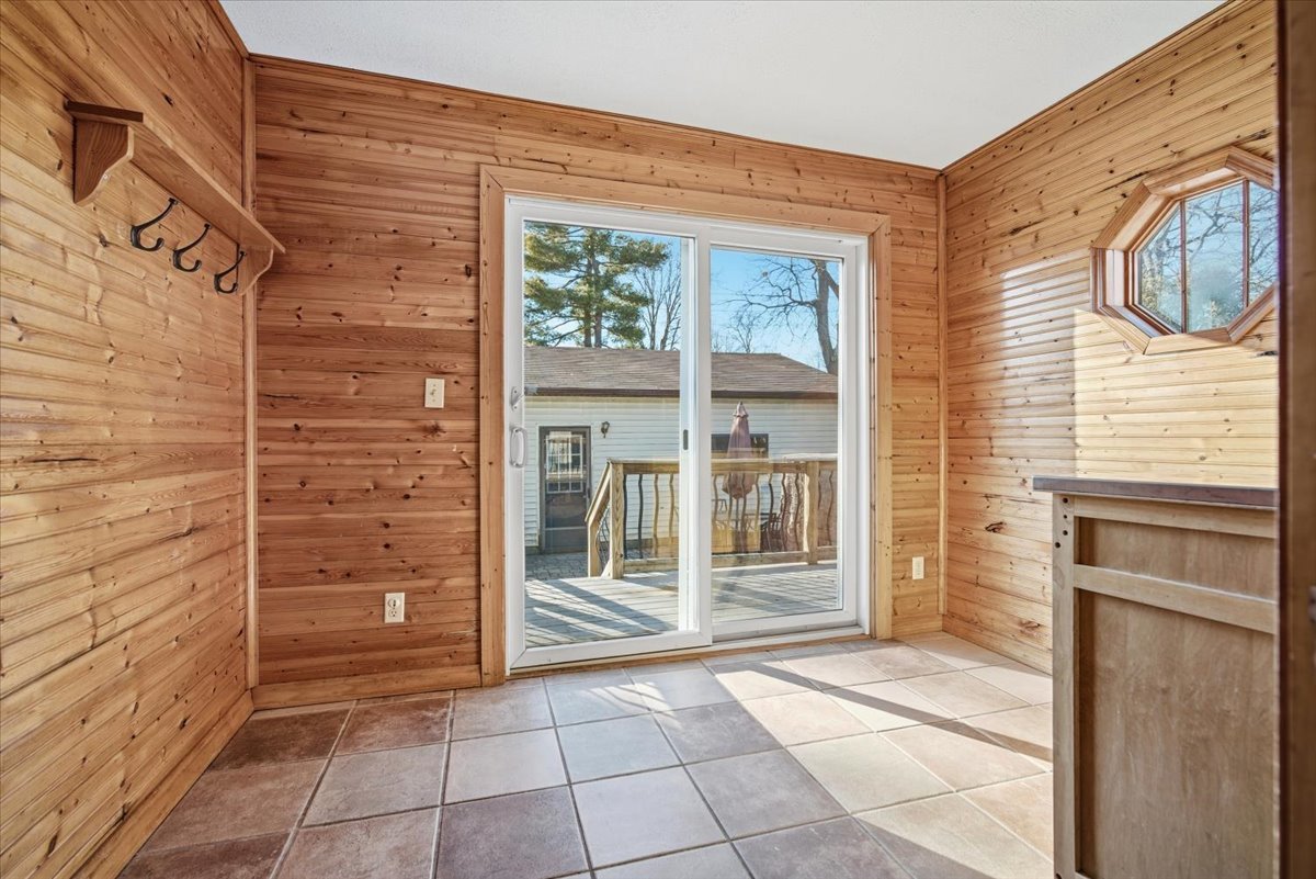 1211 S Lee Street, Bloomington, IL 61701