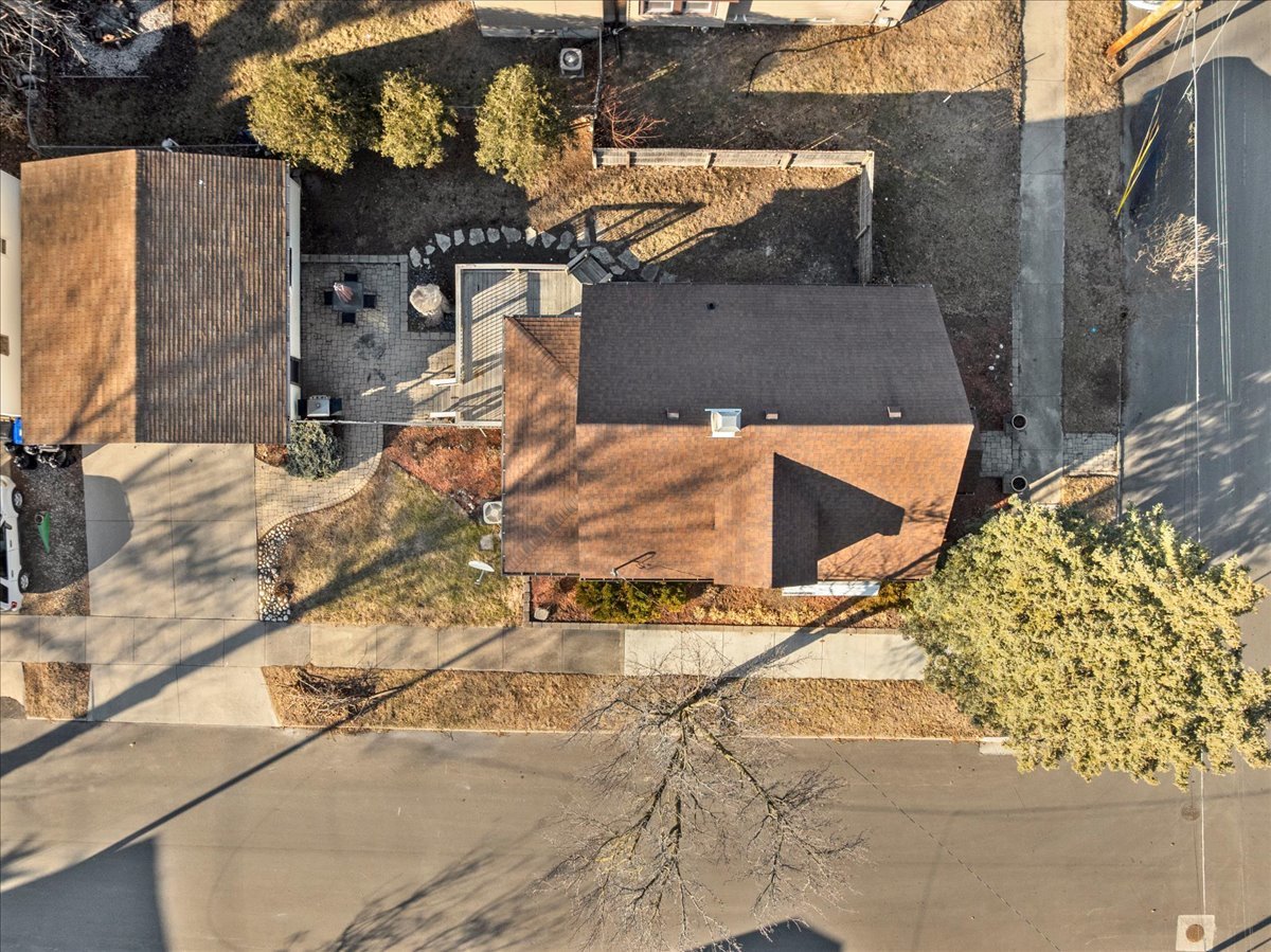 1211 S Lee Street, Bloomington, IL 61701