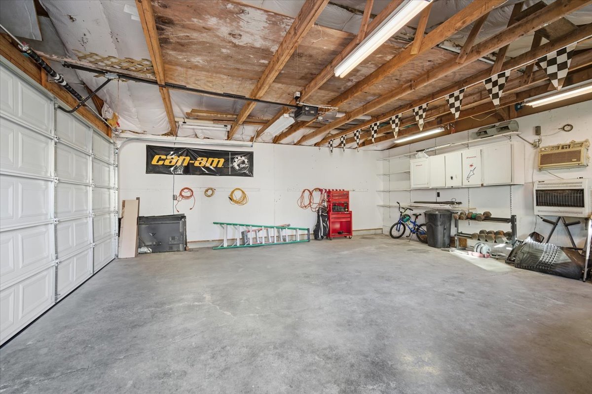 1211 S Lee Street, Bloomington, IL 61701