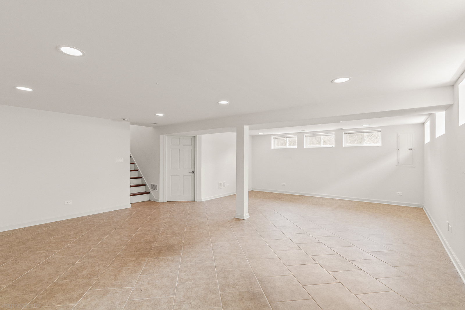 5627 N Prospect Avenue, Norwood Park Township, IL 60631