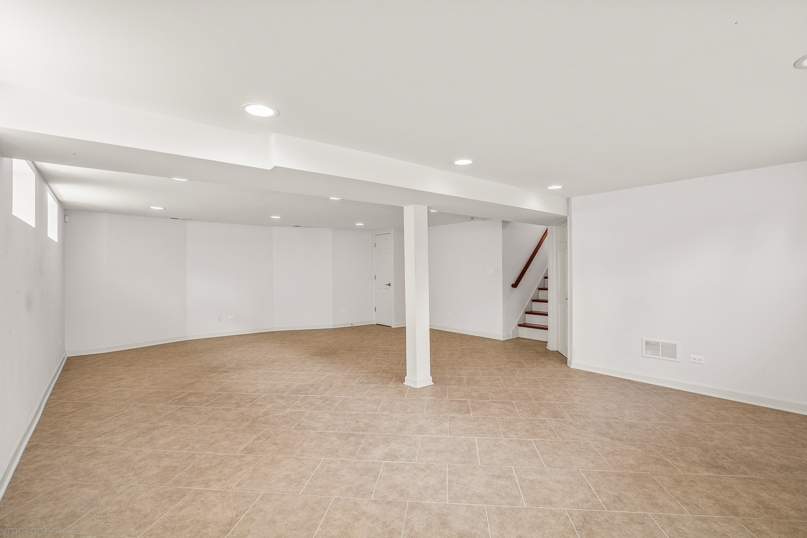 5627 N Prospect Avenue, Norwood Park Township, IL 60631