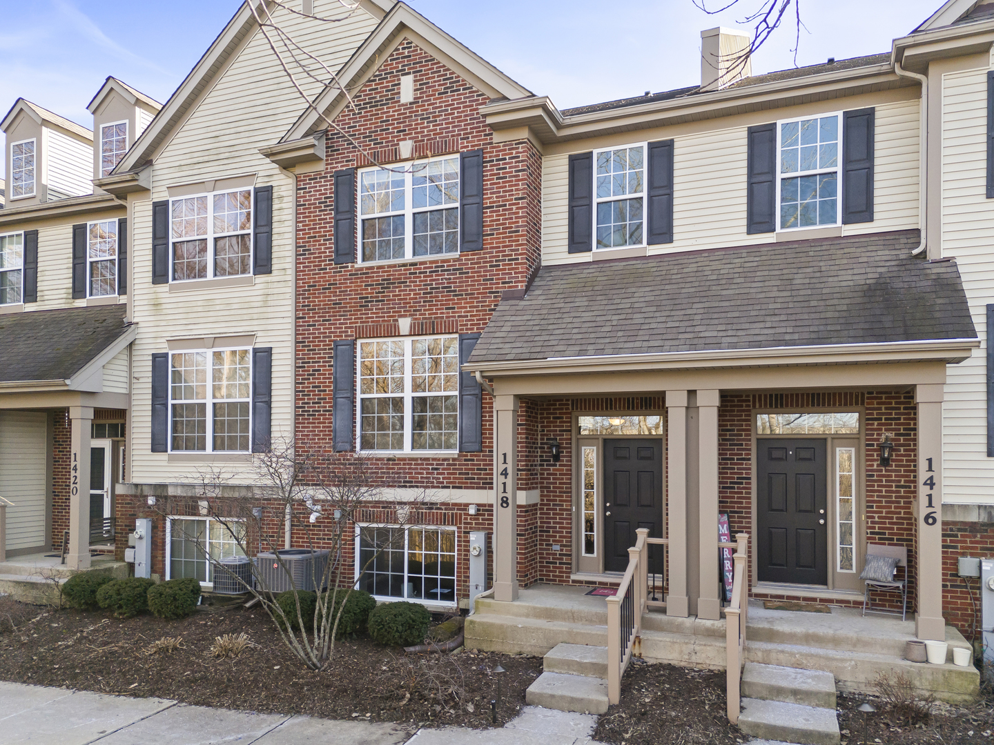 1418 S Fairfield Avenue, Lombard, IL 60148