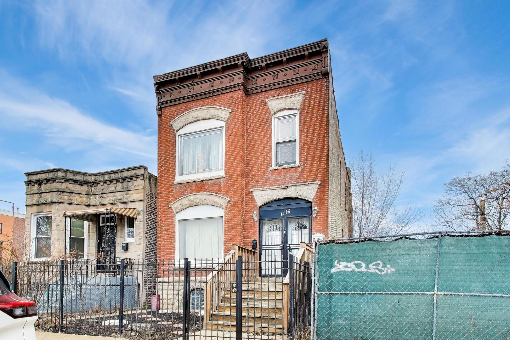 1116 S Homan Avenue, Chicago, IL 60624
