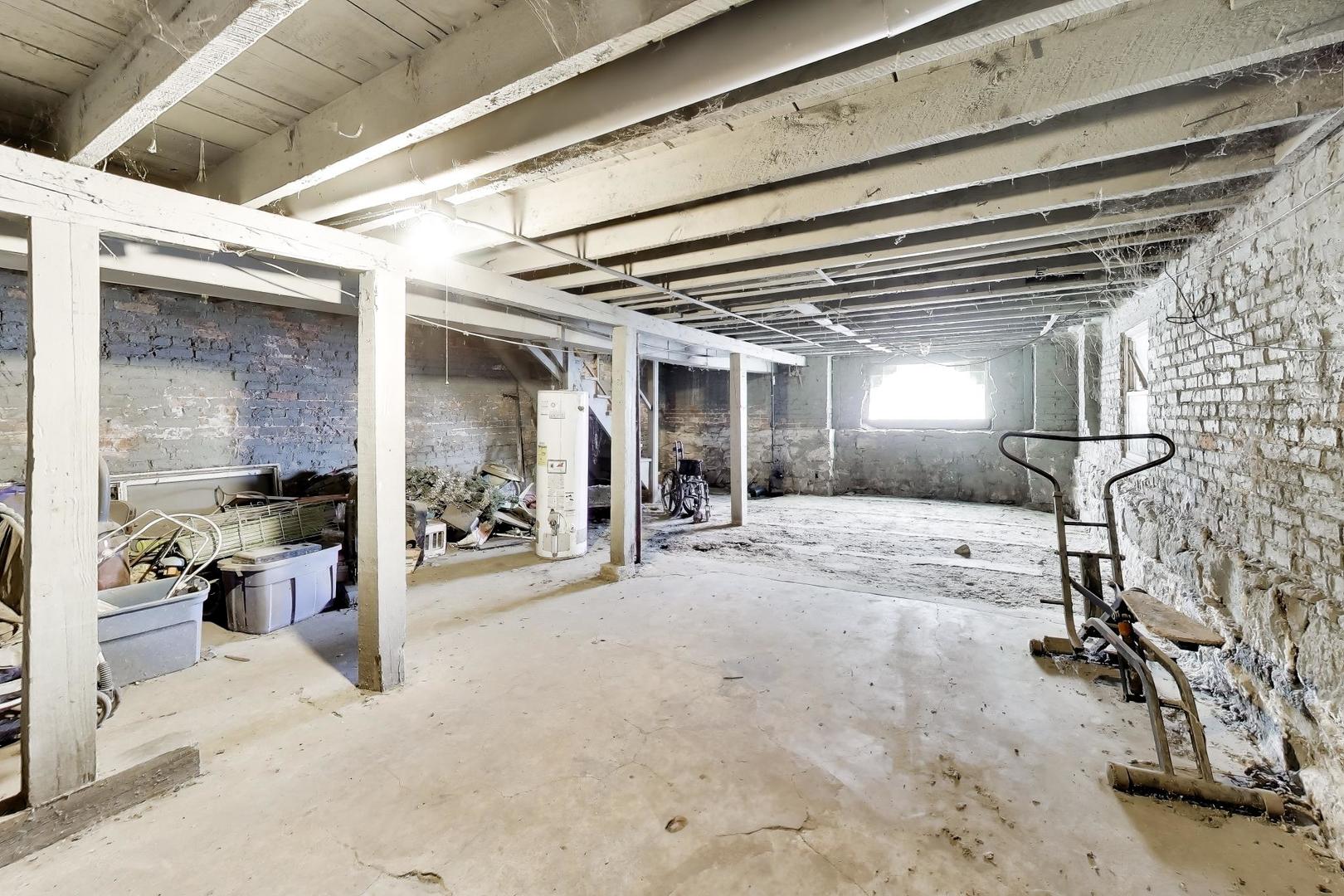 1116 S Homan Avenue, Chicago, IL 60624