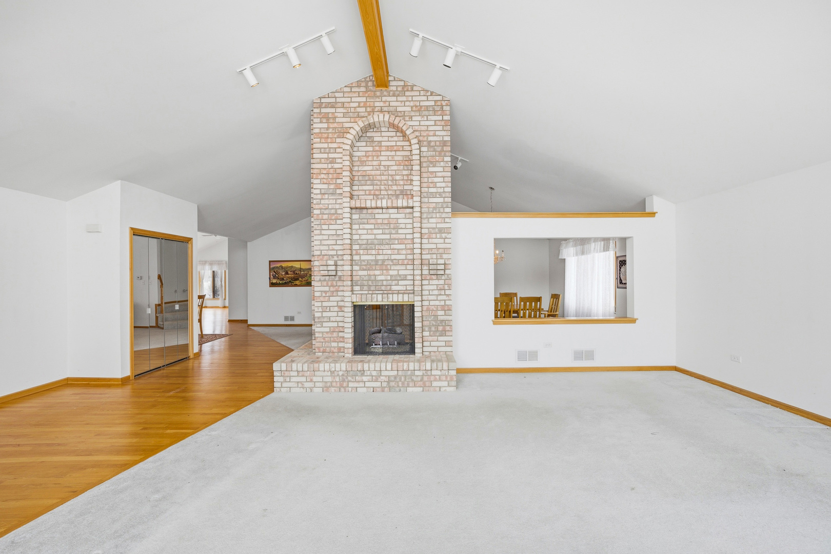 19518 Ridgemont Drive, Tinley Park, IL 60487