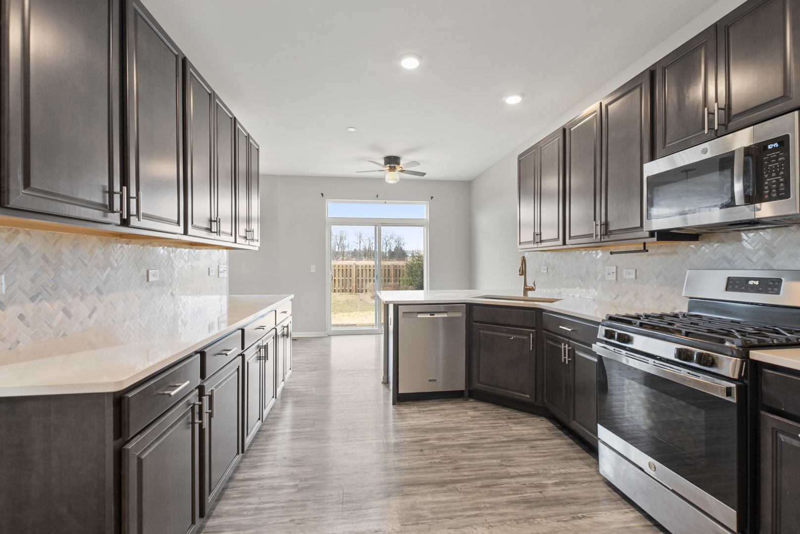 2045 Stuttle Road, Batavia, IL 60510