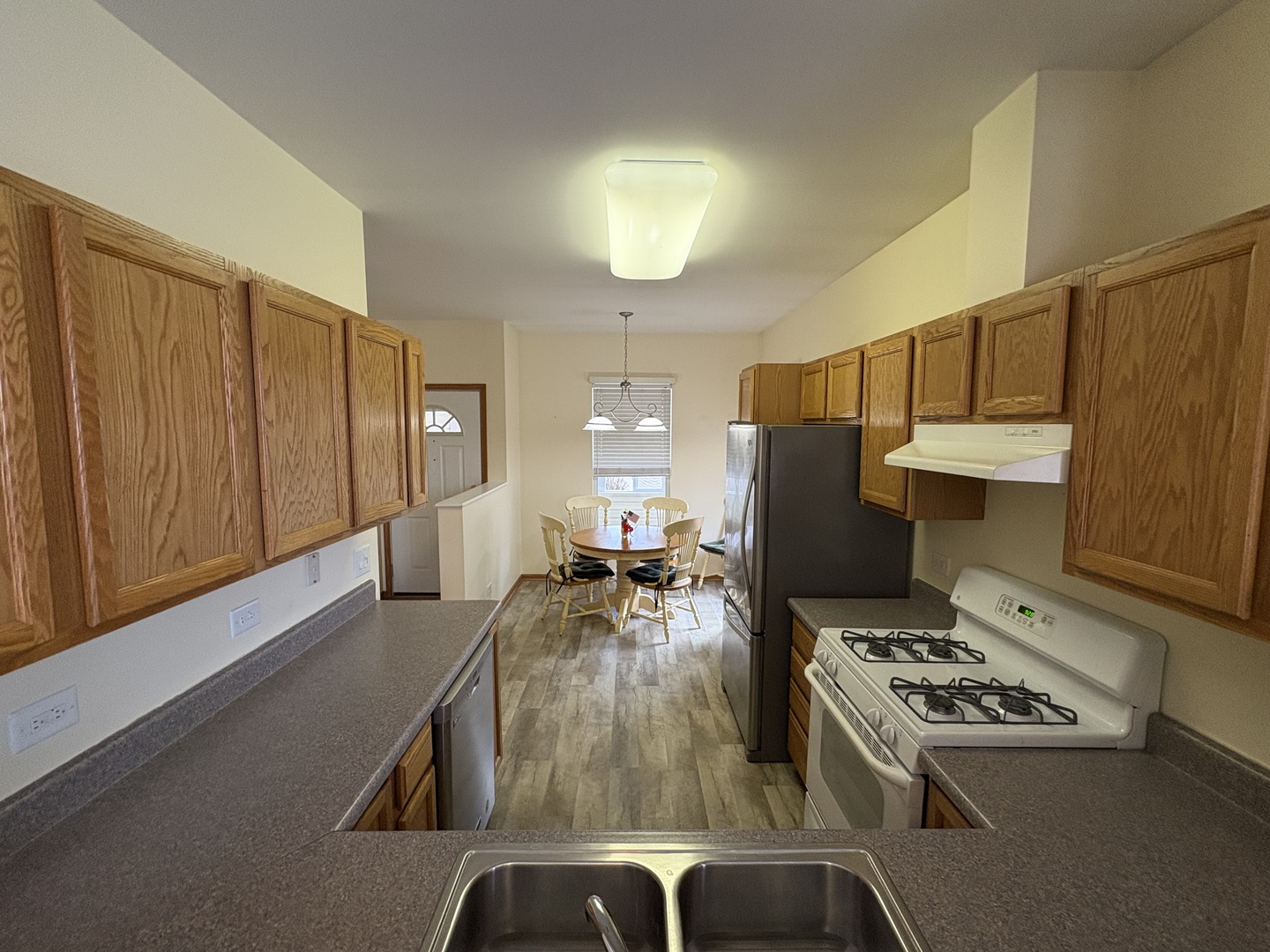 272 Rodeo Drive, Grayslake, IL 60030