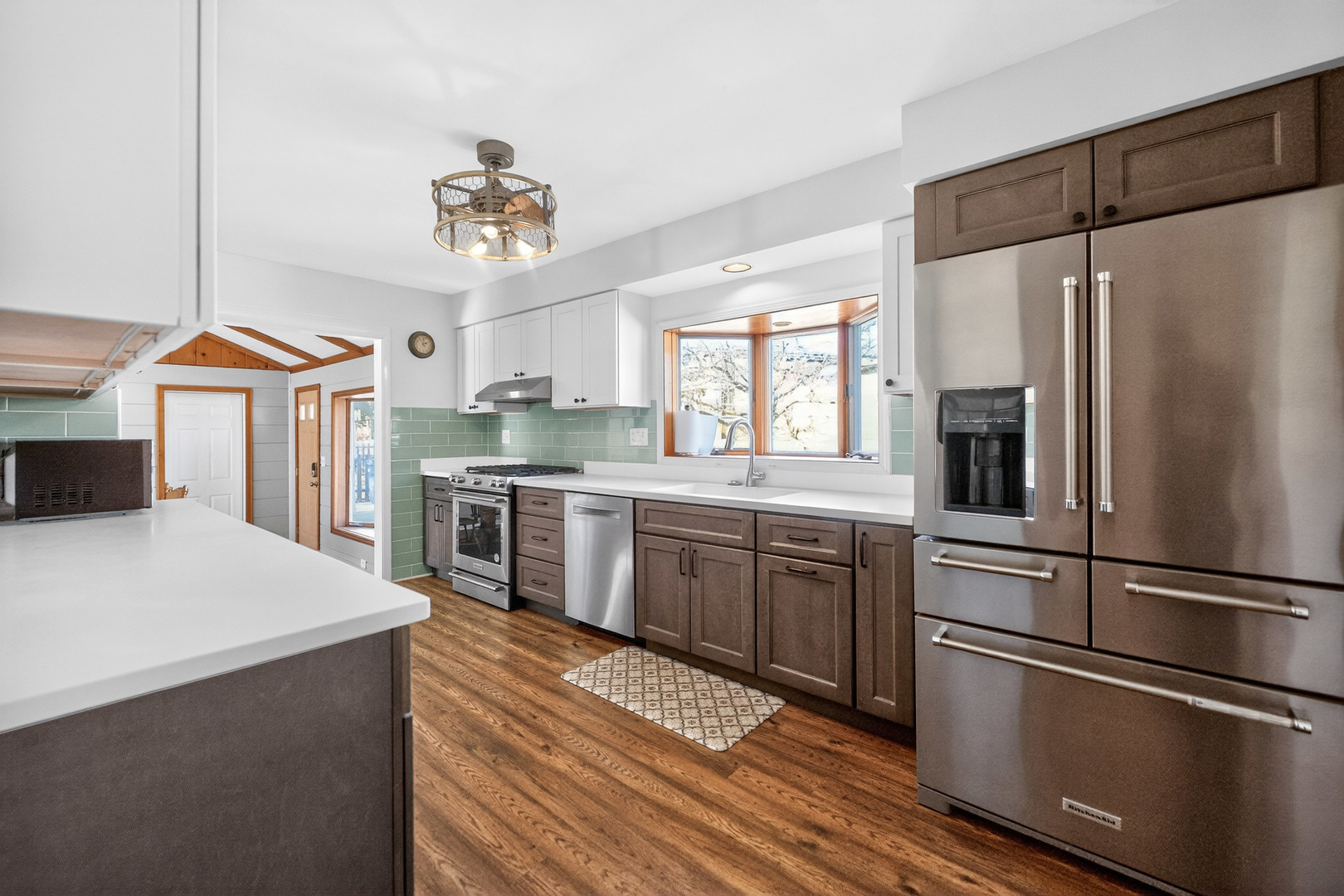 720 E Harrison Avenue, Wheaton, IL 60187