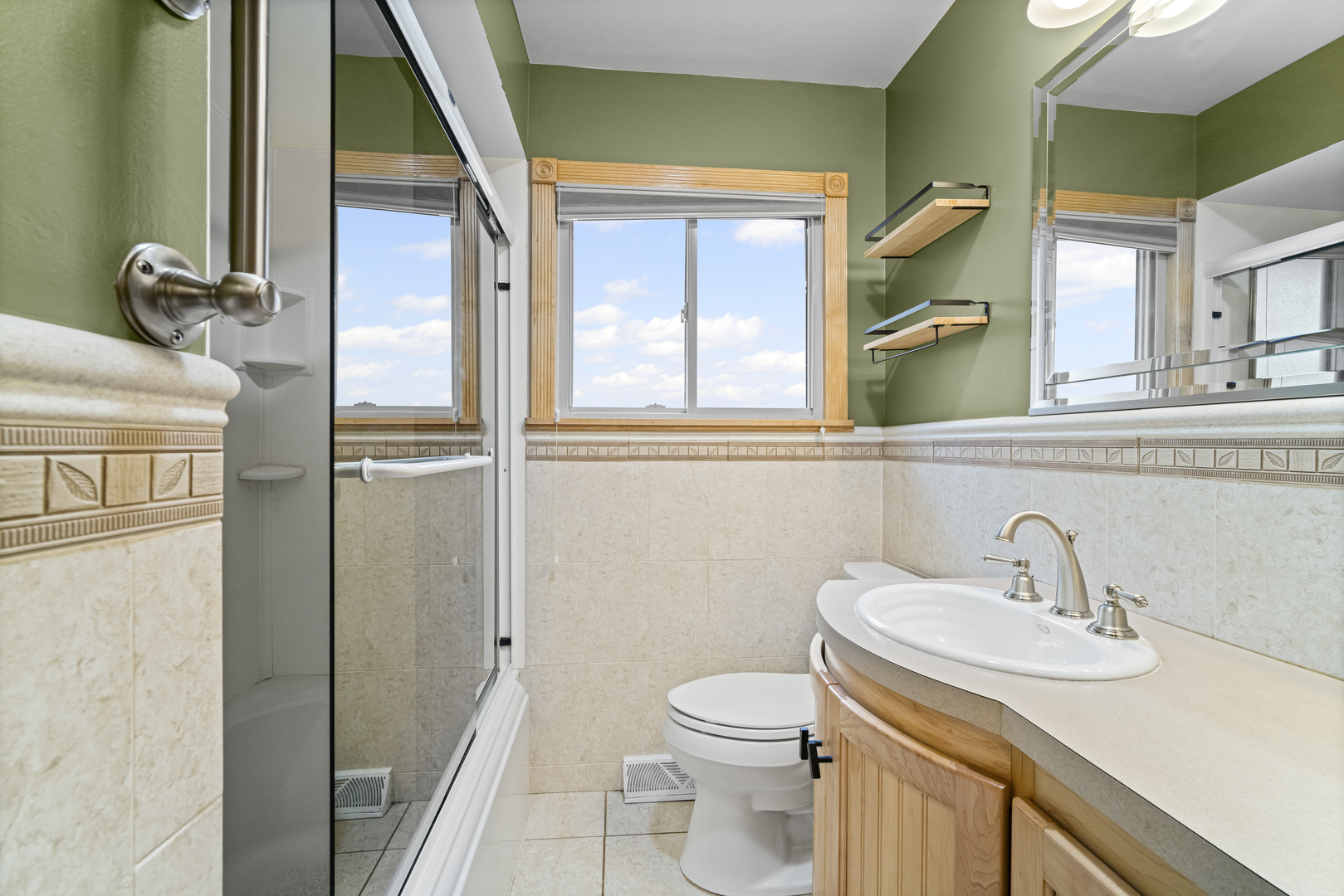 421 N Elm Street, Itasca, IL 60143