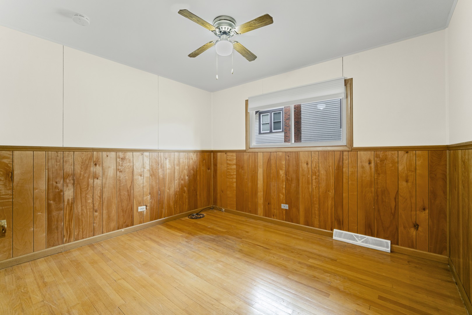 421 N Elm Street, Itasca, IL 60143