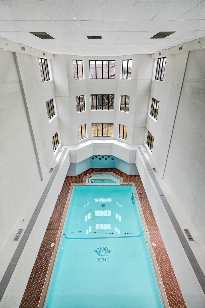 3525 S Cass Court #515, Oak Brook, IL 60523