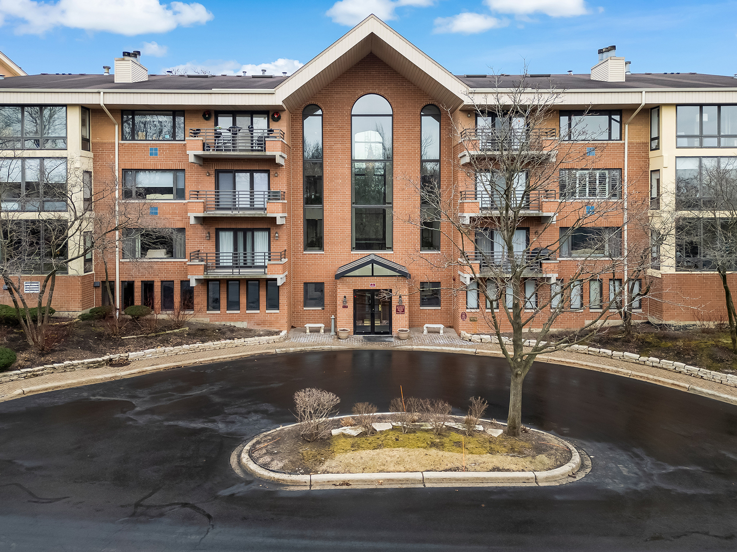 3525 S Cass Court #515, Oak Brook, IL 60523