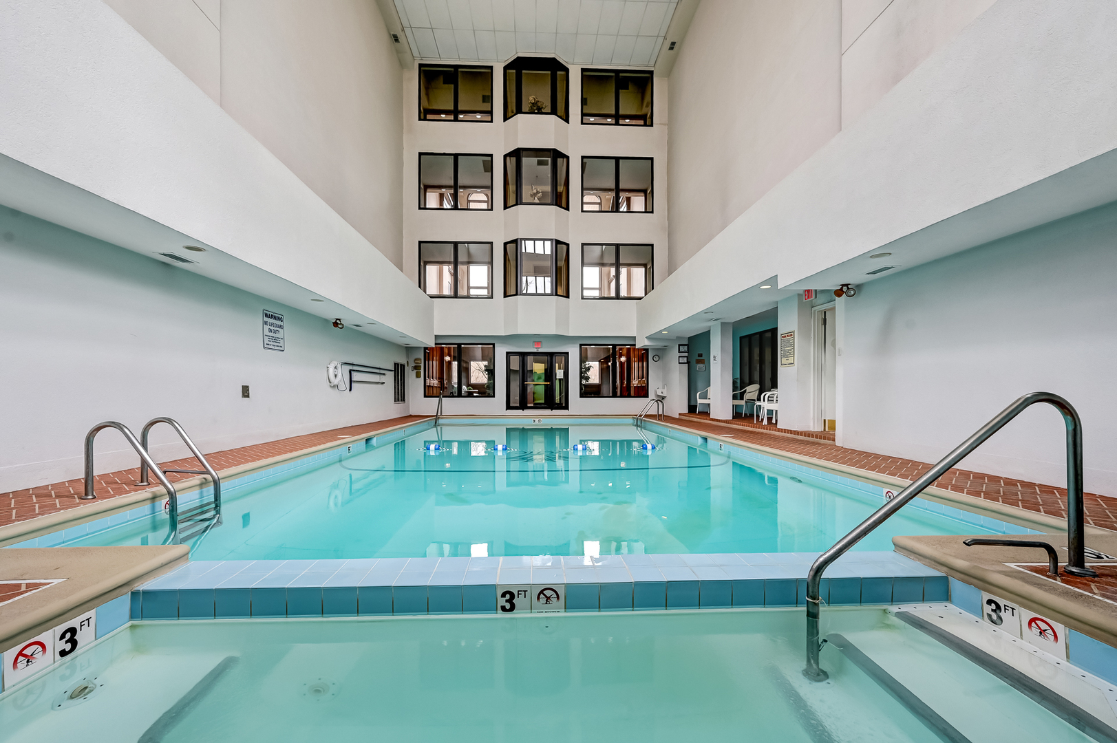 3525 S Cass Court #515, Oak Brook, IL 60523