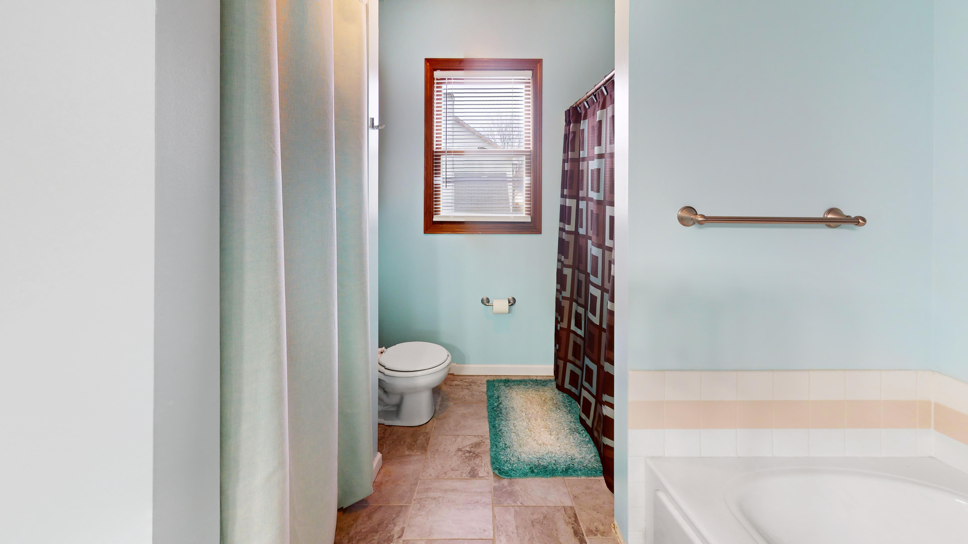 303 Fox Chase Drive, Oswego, IL 60543