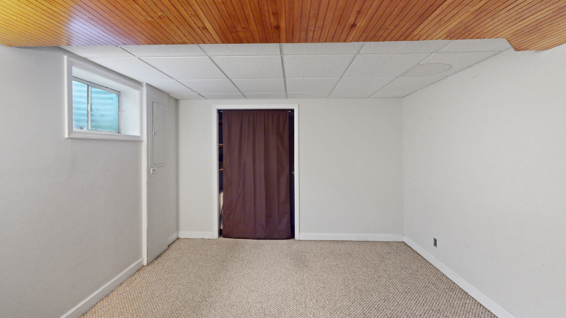 303 Fox Chase Drive, Oswego, IL 60543