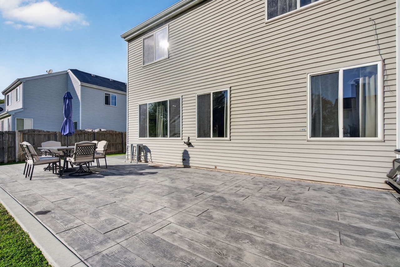 811 Mission Boulevard, Joliet, IL 60436