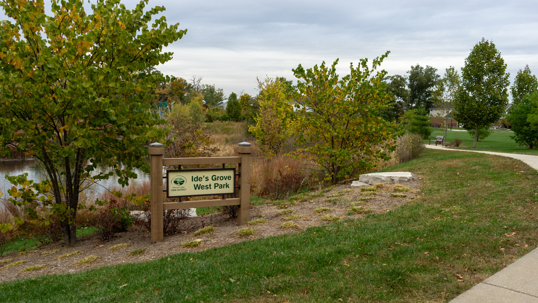 1721 HARCOURT Drive, Woodridge, IL 60517