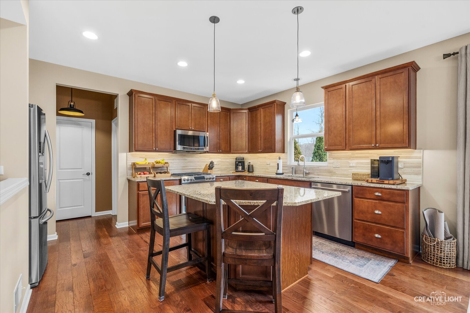 1721 HARCOURT Drive, Woodridge, IL 60517