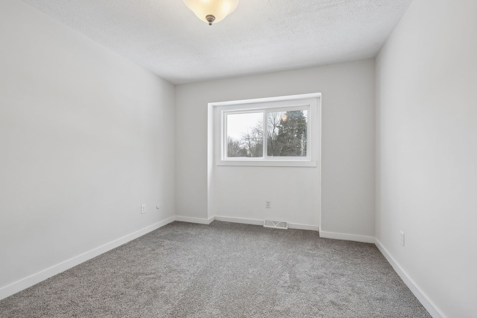 24254 S Burr Road, Channahon, IL 60410