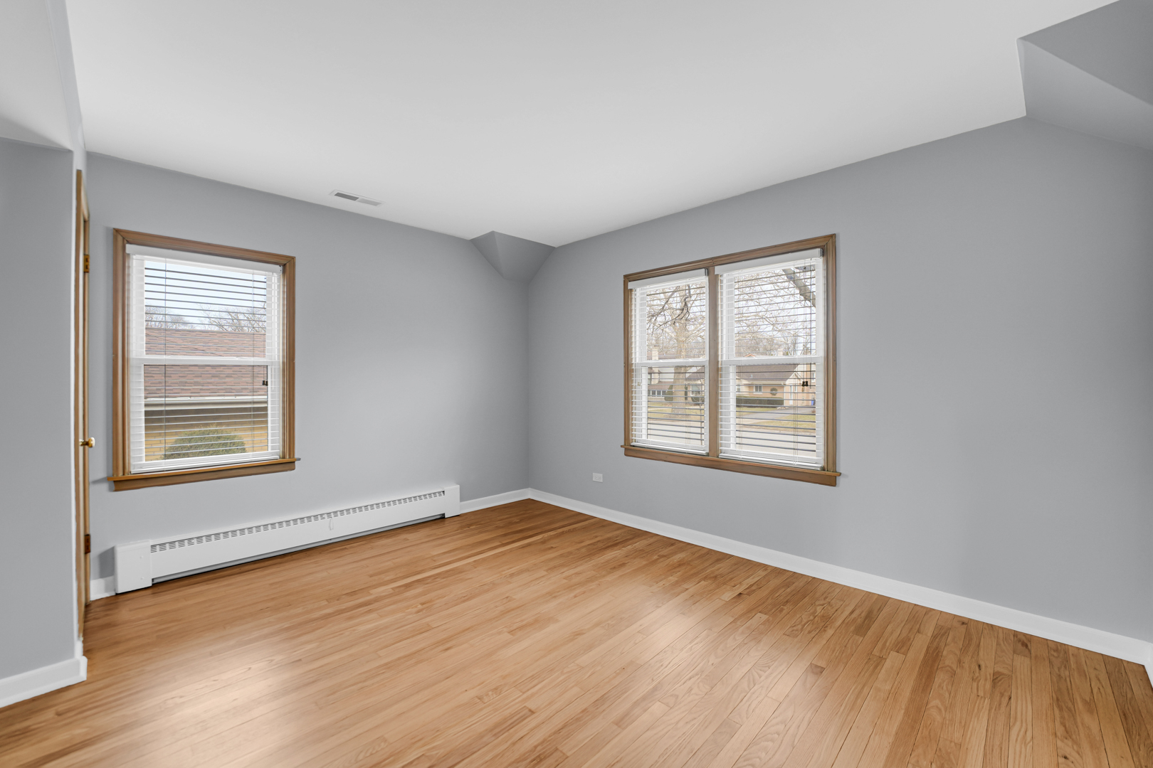 1604 S Greenwood Avenue, Park Ridge, IL 60068