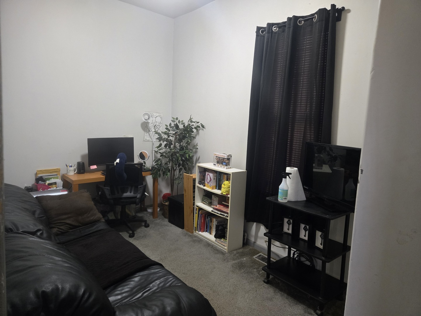 7204 S Rhodes Avenue, Chicago, IL 60619