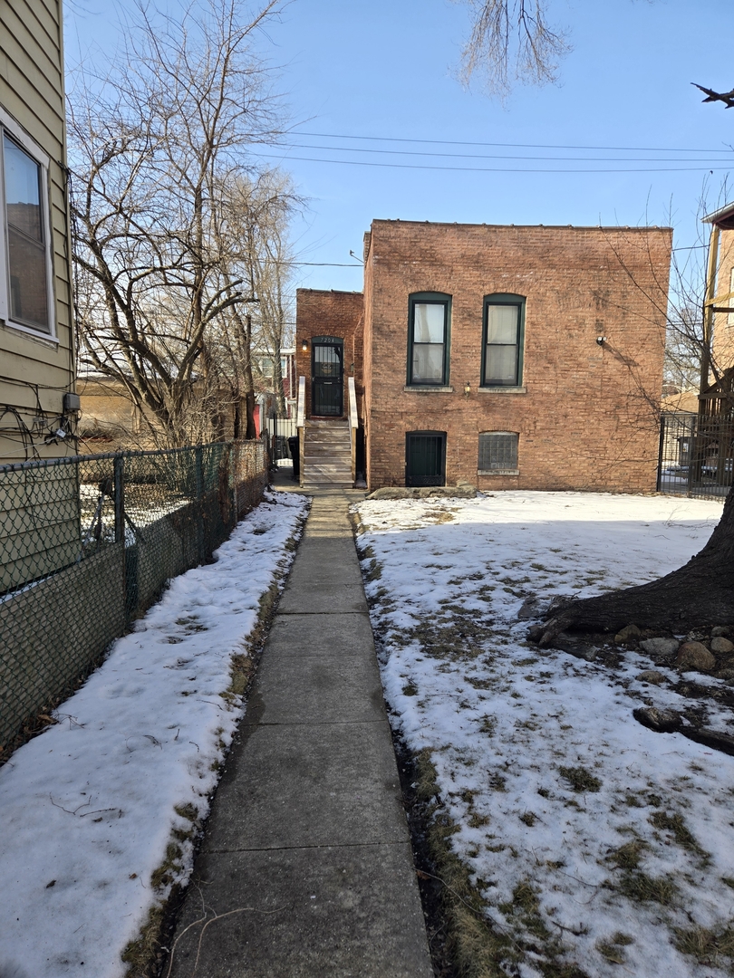7204 S Rhodes Avenue, Chicago, IL 60619