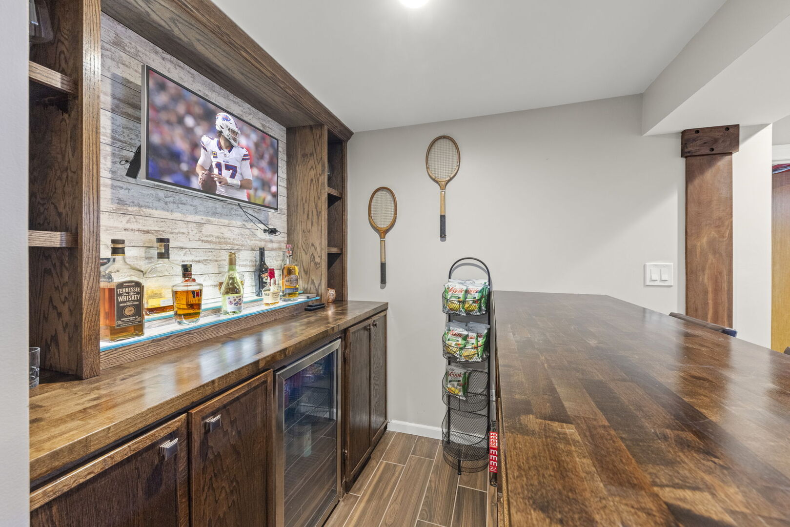 245 N Lombard Avenue, Lombard, IL 60148