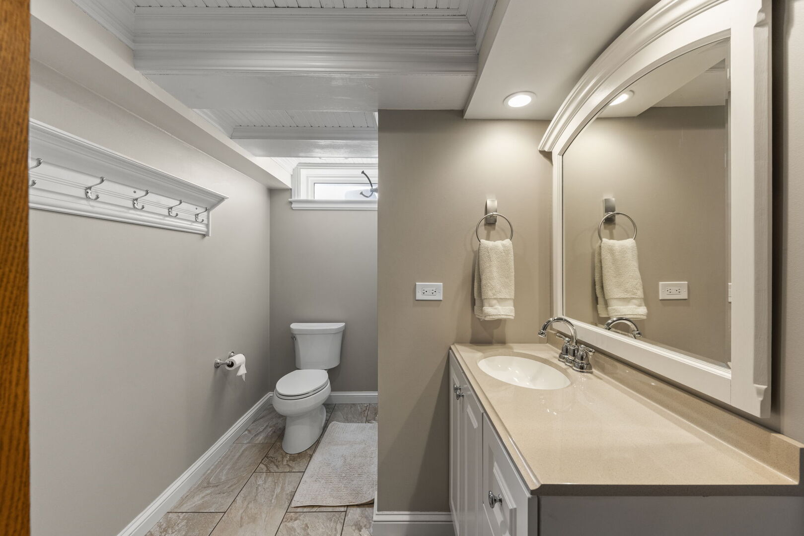 245 N Lombard Avenue, Lombard, IL 60148