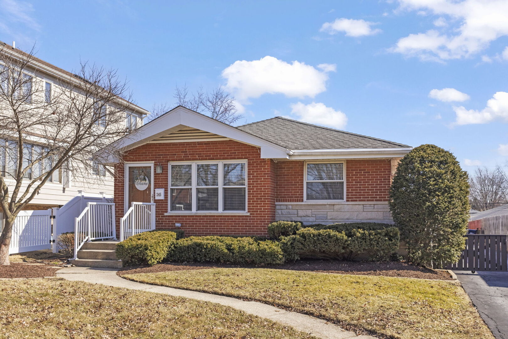 245 N Lombard Avenue, Lombard, IL 60148