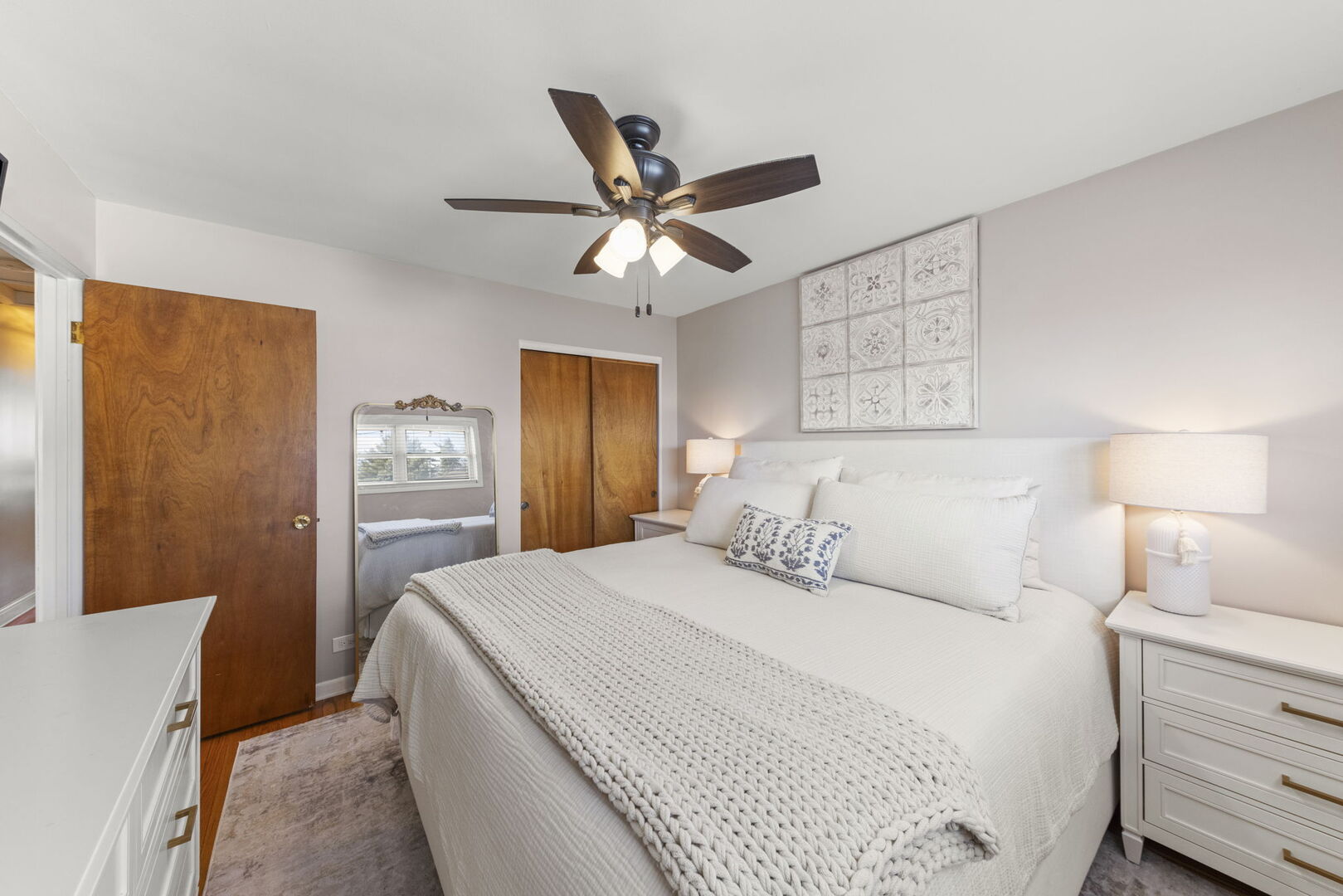 245 N Lombard Avenue, Lombard, IL 60148