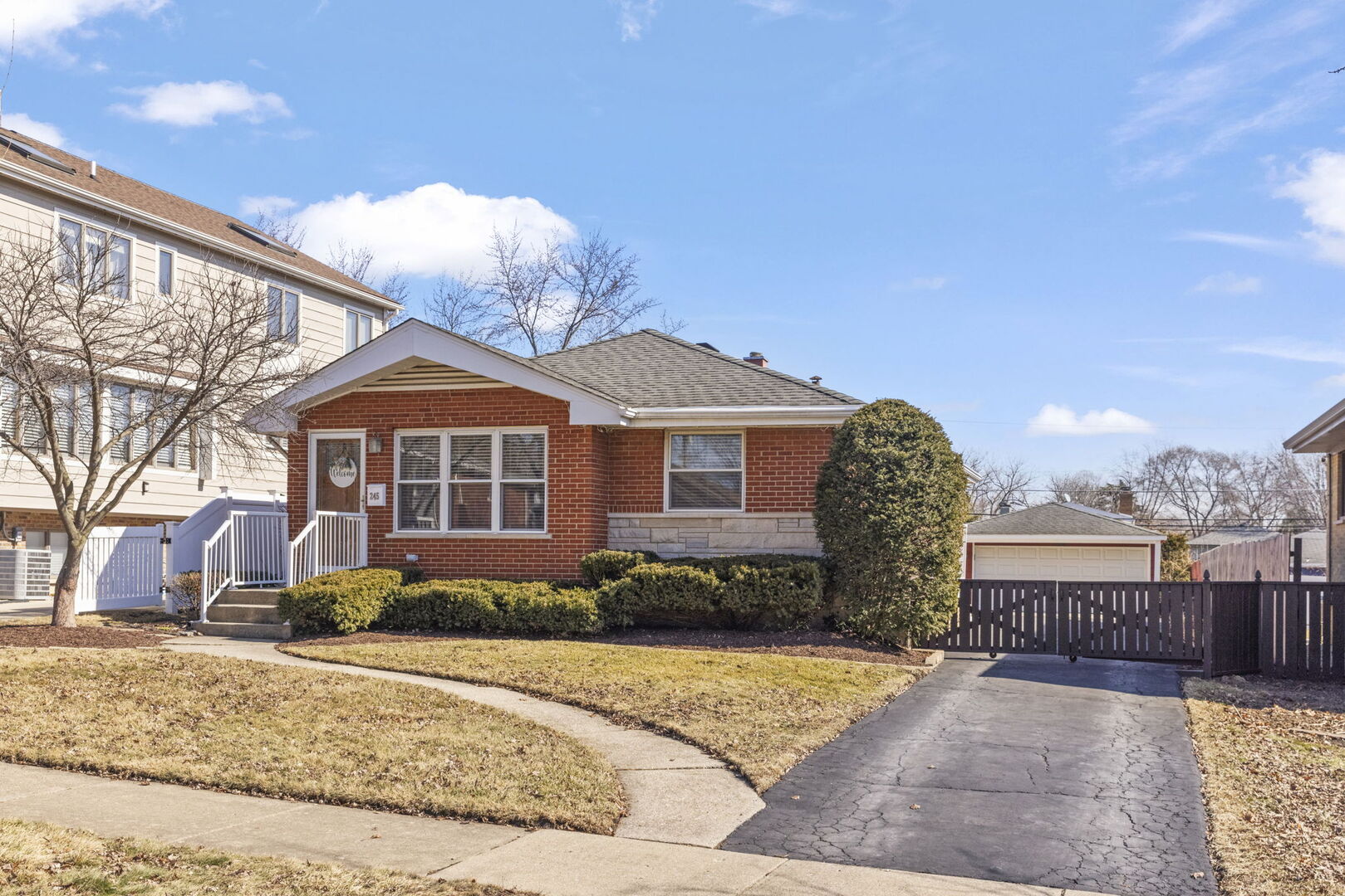 245 N Lombard Avenue, Lombard, IL 60148