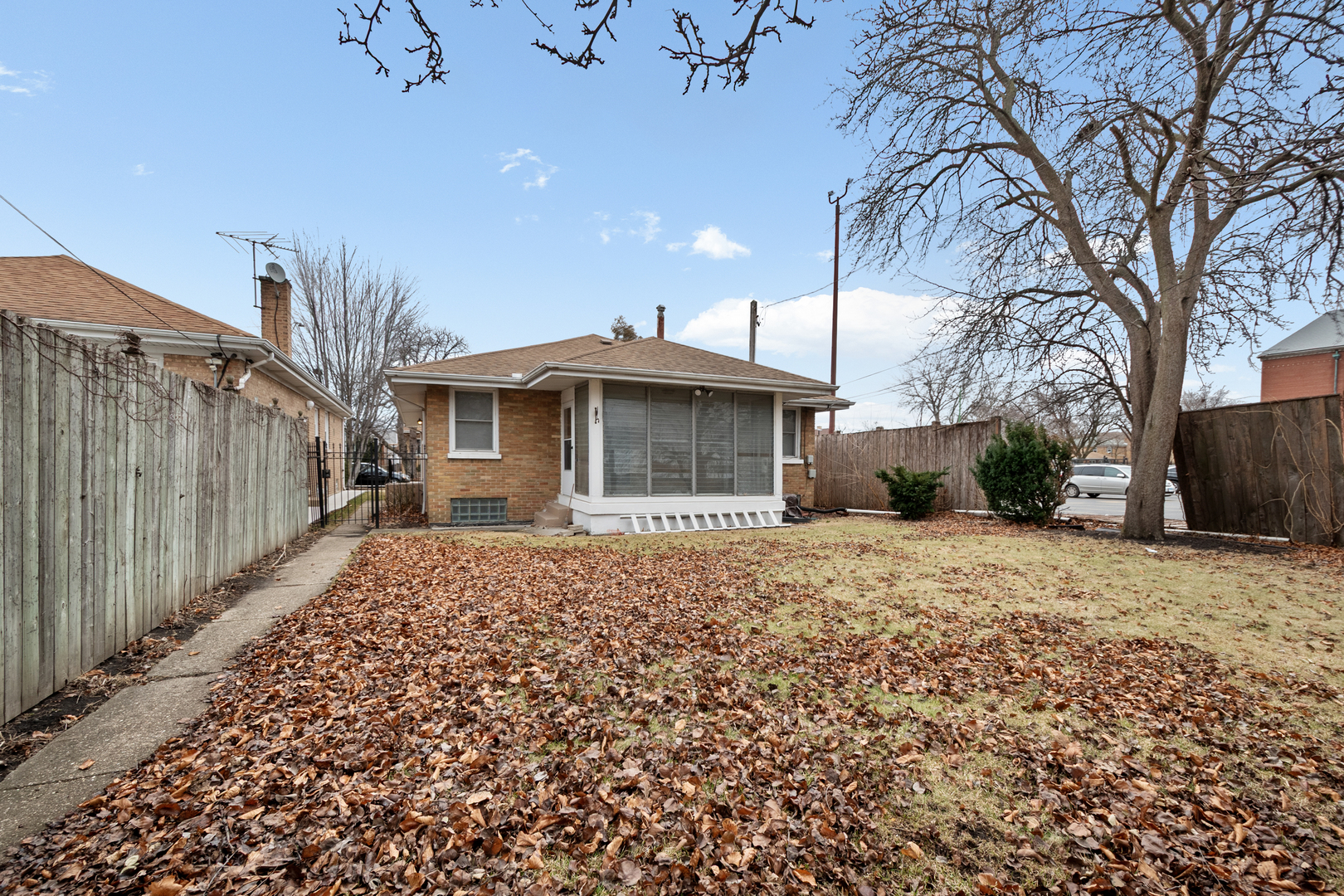 5840 N Kimball Avenue, Chicago, IL 60659